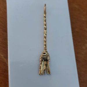 14k broom charm